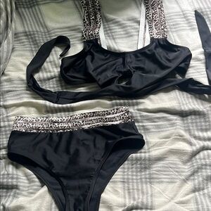 SHEIN Black Leopard Print Bikini